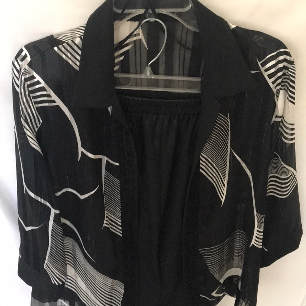 R & M Richards 2pc Jacket and Pant set